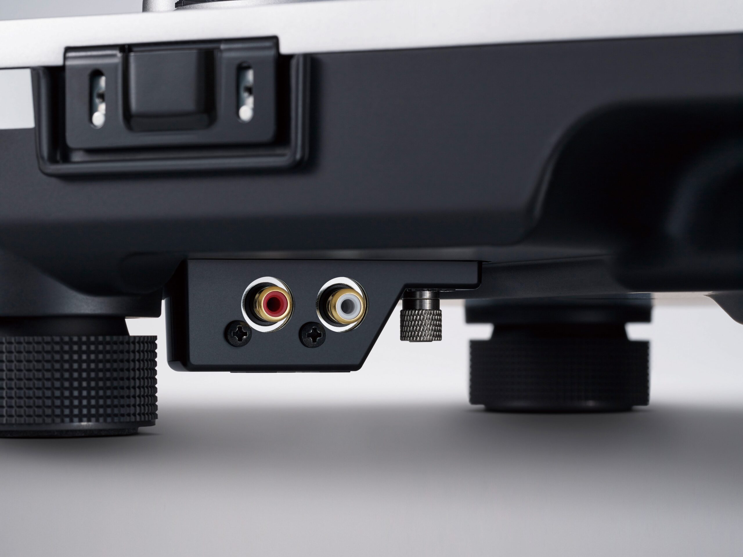 Direct_Drive_Turntable_System_SL_1200GR2-S_8_Fin